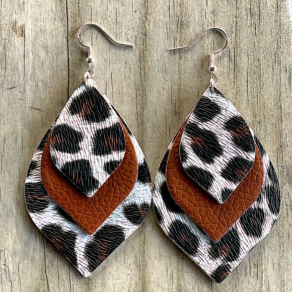 3-Layers Leopard Black & Brown Dangle Earrings - Picture 5 of 10